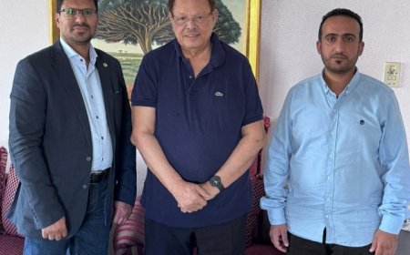 الرئيس علي ناصر محمد يستقبل ممثلي مجلس شعب الجنوب العربي بمقر إقامته بالقاهر