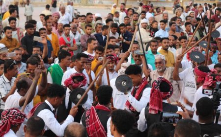 في حدث فرائحي بهيج.. الوكيل الجيلاني يشهد العرس الجماعي الخيري الأول لإتحاد الملتقيات الشبابية التطوعية بساحل حضرموت