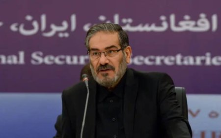 علي شمخاني: من هو مستشار خامنئي الذي أُعلِن مقتله ثم أرسل للمرشد الأعلى "أنا على قيد الحياة"؟