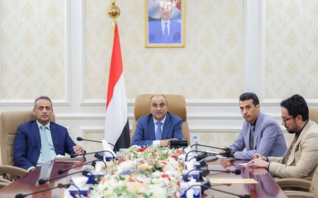 رئيس الوزراء يستعرض مع وزير الدولة البريطاني علاقات التعاون المشتركة