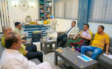 الوكيل العامري يطّلع على أنشطة مكتب الشباب والرياضة وسير تنفيذ المشاريع والخطط المستقبلية