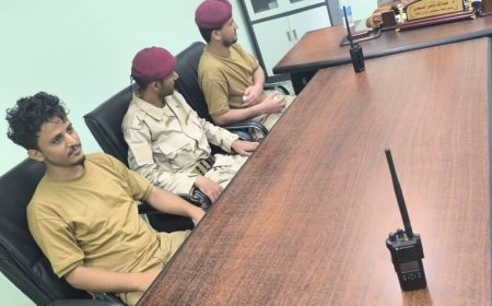 قائد اللواء الرابع دعم وإسناد يزور مستشفى الرازي بجعار ويناقش سبل تعزيز التعاون الطبي لخدمة أفراد اللواء