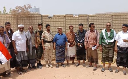 انتقالي ميفعة يتفقد عدداً من المعسكرات والنقاط الأمنية بالمديرية