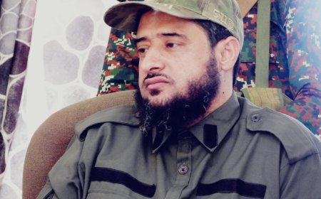 مدير أمن لحج يعزي في وفاة المقدم "عبدالرب المنصوري"