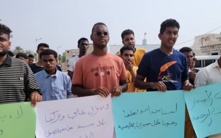 خريصان يناشد السلطة المحلية بحضرموت بإنقاذ مشروع دعم المواصلات الجامعية