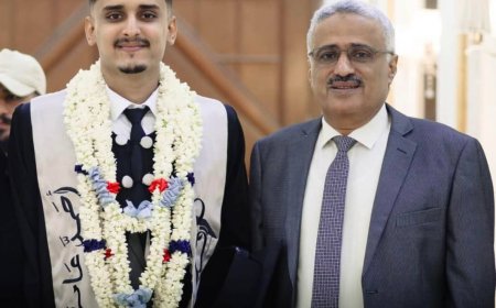 أحمد علي عامر ينال درجة البكالوريوس في إدارة الأعمال الدولية