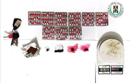 قوات الحزام الأمني بعدن تعلن تضبط شخصين بتهمة ترويج المخدرات