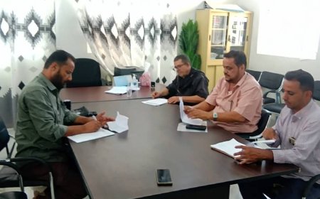 مدير عام لودر يجتمع بادارتي الصحة ومستشفى محنف لمناقشة الوضع الصحي