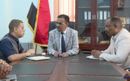 الأمين العام لمحلي حضرموت يشيد بتدخلات مؤسسة يمان للتنمية في دعم القطاع الصحي بالمحافظة