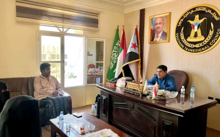 رئيس تنفيذية انتقالي حضرموت يلتقي قيادة مؤسسة "رجاء للتنمية" ويشيد بدورها المجتمعي