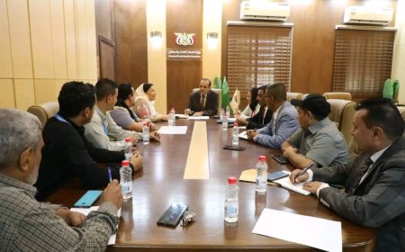 وزير الصحة يبحث تدخلات مكتب اليونبس والصحة العالمية في اليمن