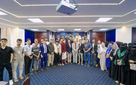 نائب رئيس الجمعية الوطنية يستقبل عددا من طلاب جامعات عدن ولحج وابين للتعريف بعمل الجمعية بمناسبة اليوم العالمي للعمل البرلماني