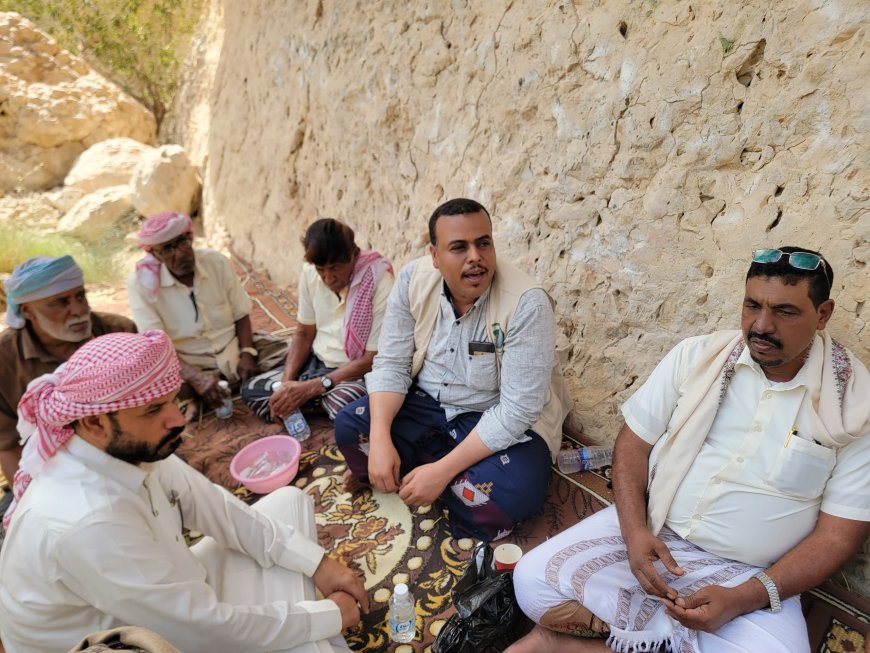 مدير عام مديرية تريم يلتقي عاقل وشيوخ ووجهاء قبيلة ال دحنان بني تميم منطقة الواسطة