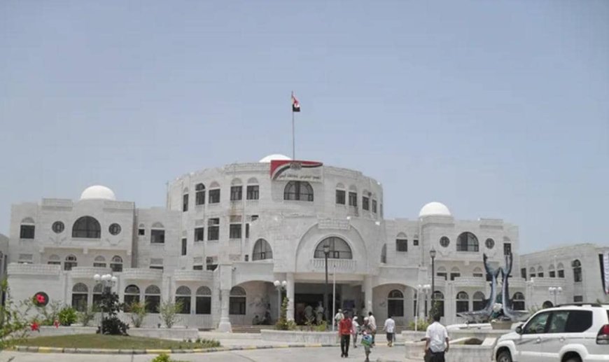 مدير الشؤون الاجتماعية بأبين يعقد اجتماع مع الهيئة الإدارية لجمعية المعاقين بخنفر لمناقشة كشف المستفيدين من الجمعية استعدادًا لاستهدافهم في مشروع أضاحي العيد