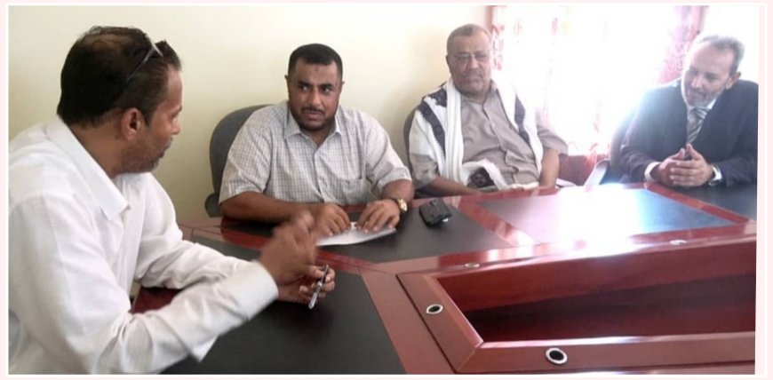 محافظ أبين يبحث مع مدير الصحة الجديد تحديات القطاع الصحي ويشهد مراسم التسليم والاستلام