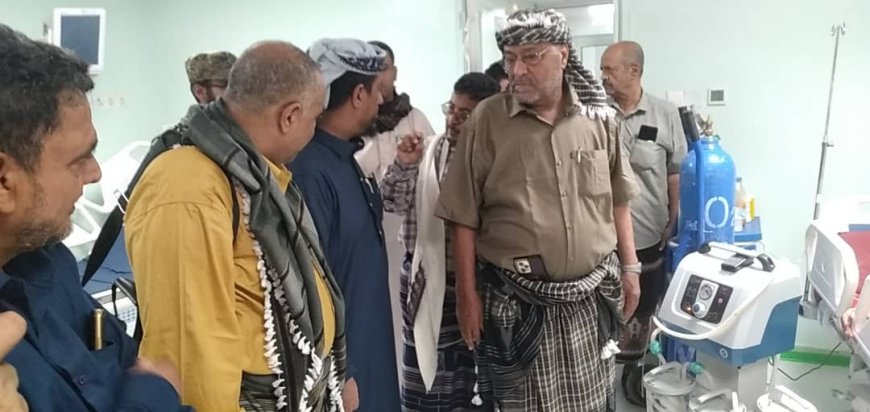 الوكيل جرفوش يقوم بزيارة عيدية إلى هيئة مستشفى الرازي