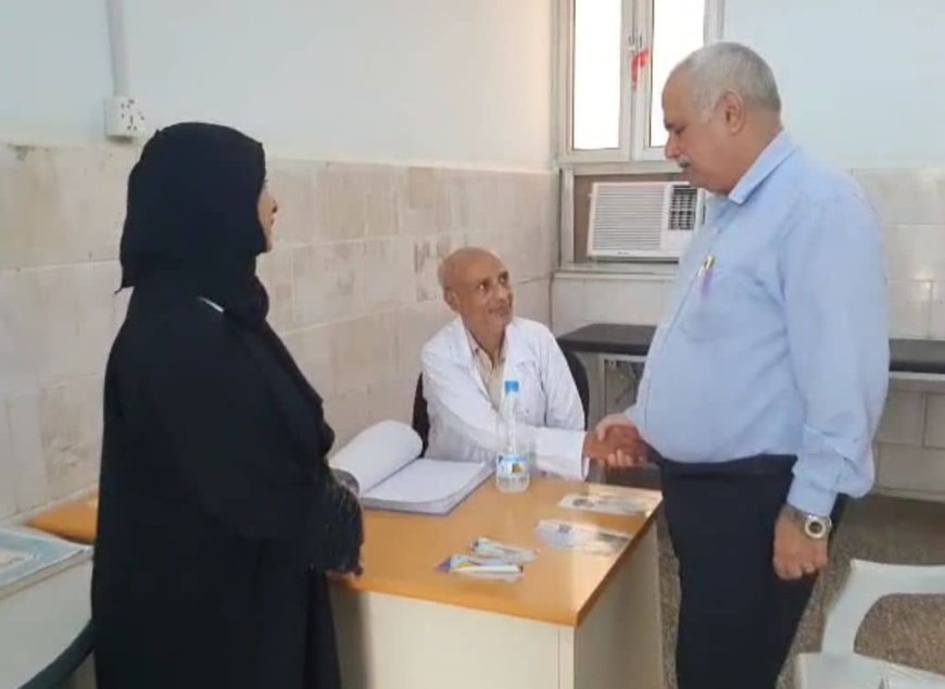 مدير عام صحة عدن يقوم بزيارة عيدية للمستشفيات والمرافق الصحية بالمعلا