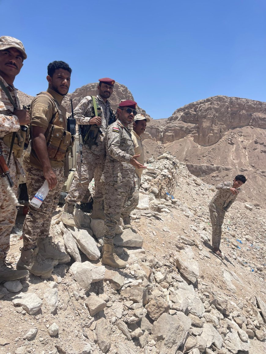 العميد الأدبعي يشيد بالجاهزية القتالية للواء 135 مشاة خلال زيارة عيدية تفقدية في حضرموت