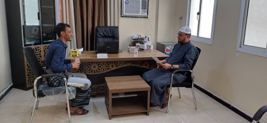 الداعية محمد باحميش يزور رباط الإمام المشهور بالعاصمة عدن