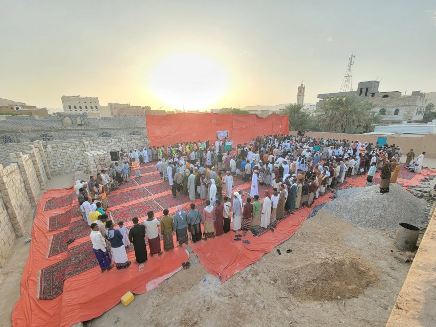 قبيلة آل بن عباد الكندي تحتفي بعوادها السنوي وتُكرم حفاظ كتاب الله والمتميزين في التحصيل العلمي في كافة المراحل الدراسية في الغرفة بابكر