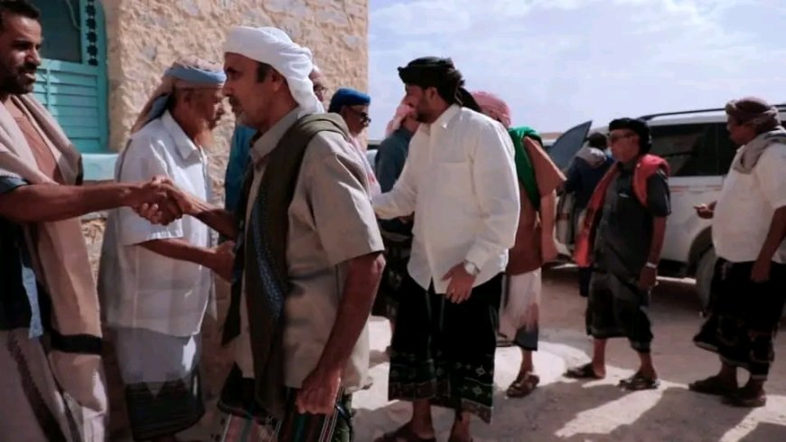 رافقه فيها عدد من الوجهاء والأعيان.. الوزير العكبري يقدم واجب العزاء لـ آل بارشيد نوّح في ضحايا الحادث المروري الأليم