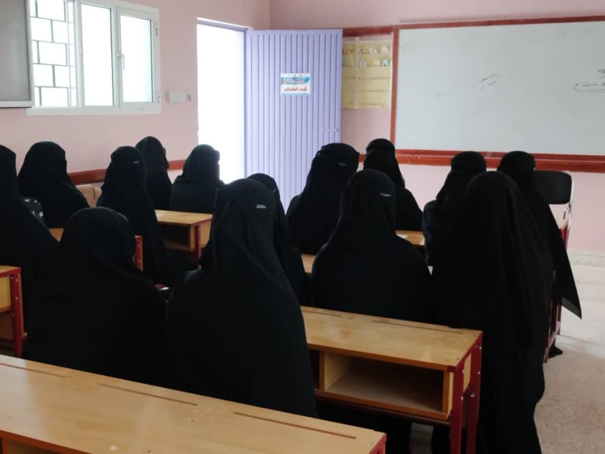 انطلاق المخيم الصيفي التعليمي والمهني الاول بمديرية شبام للفتيات