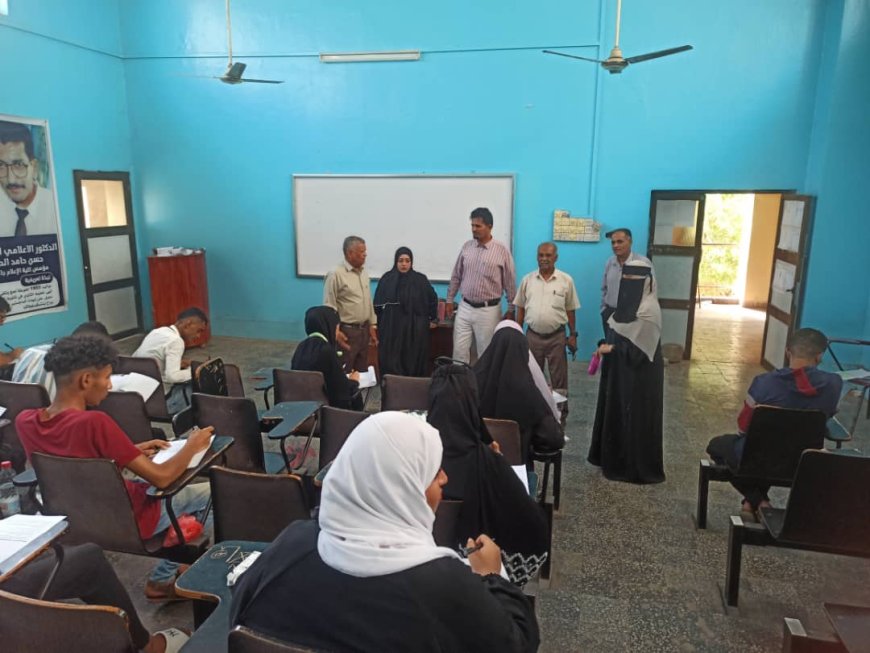 كلية الإعلام بجامعة عدن تدشن امتحانات الفصل الثاني وسط أجواء انضباطية وتنظيم محكم