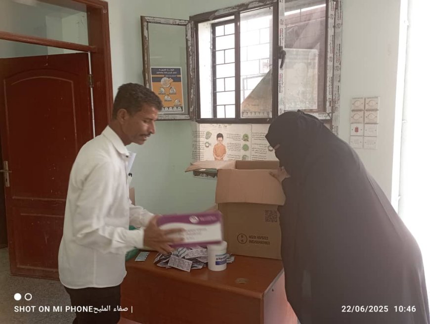 مؤسسة صدئ للإغاثة والتنمية تقدم دعماً لقسم الإسهالات بمستشفى الرازي