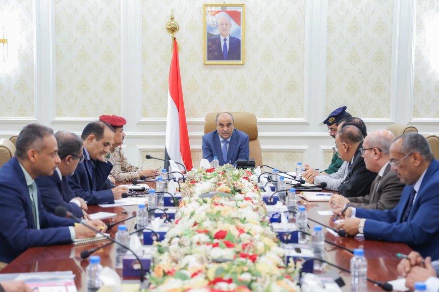 رئيس الوزراء يترأس اجتماعاً للجنة العليا لمكافحة التهريب