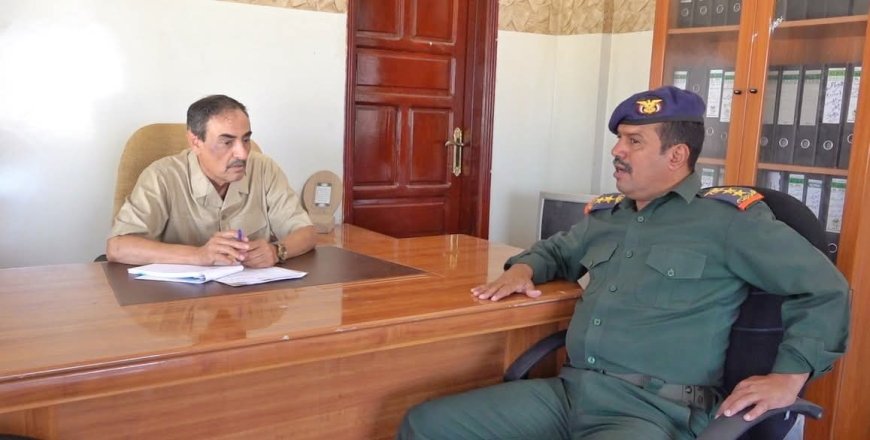مين محلي شبوة يلتقي قيادة مكافحة المخدرات ويؤكد دعم السلطة المحلية لمواجهة الآفة