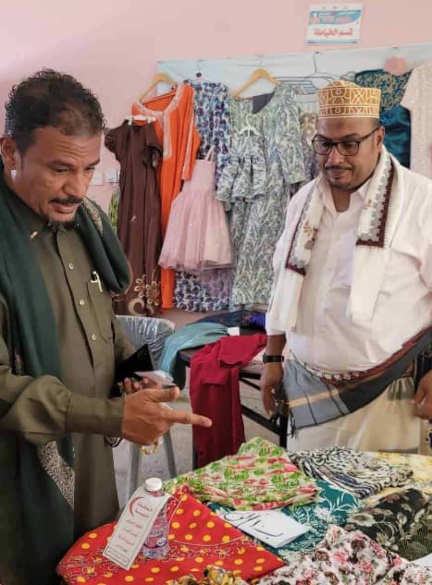 مدير تربية شبام يختتم فعاليات المخيم الصيفي التعليمي والمهني الأول للفتيات بالمديرية