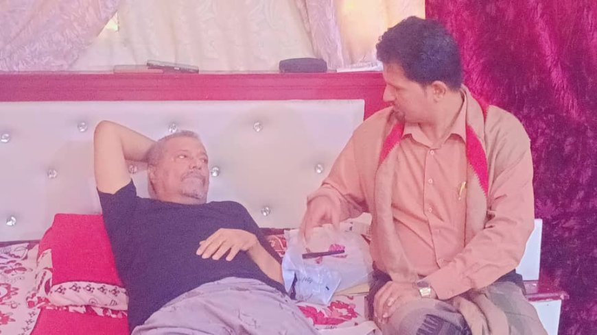 مدير إعلام أبين يطمئن على صحة الوكيل جرفوش ويناشد بإنقاذ حياته