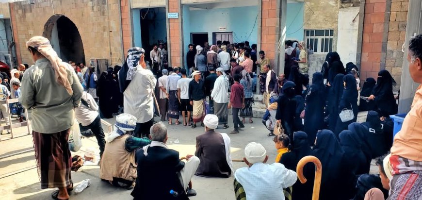 تدشين مشروع المخيم الطبي للجراحة العامة وجراحة العيون في المستشفى الجمهوري بتعز