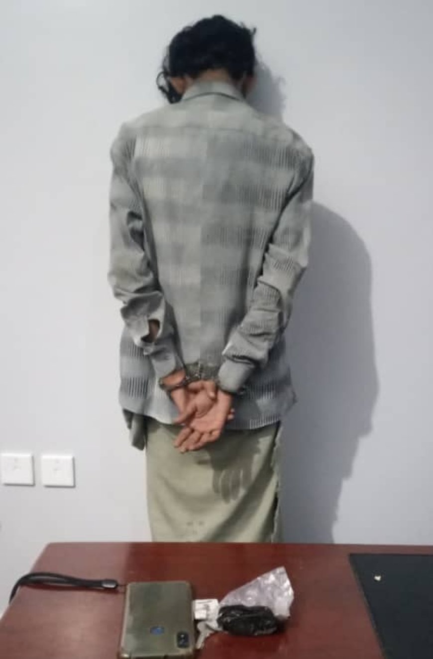 ضمن الإنجازات الأمنية المتتالية.. شرطة شبوة تضبط شخصين من مروجي مادة الحشيش والشبو المخدرين