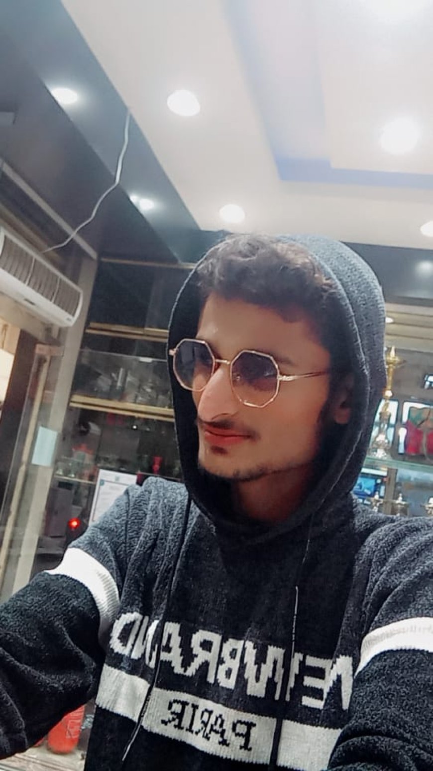 مُبارك الخطوبة للشاب الخلوق أصيل سعيد علي أحمد السعيدي