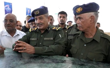 تدشين السجل المدني الإلكتروني في مركزي الإصدار الآلي بالمخا والخوخة