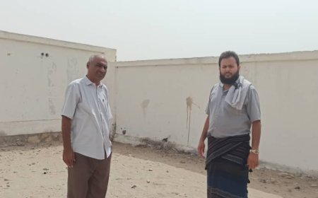 باجميل يسلم الجهة المنفذة لمشروع بناء غرفة ولادة وملحقاتها في قرية الشيخ سالم بأبين. 