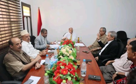 هيئة رئاسة مجلس النواب تعقد إجتماعاً لها بالعاصمة المؤقتة عدن