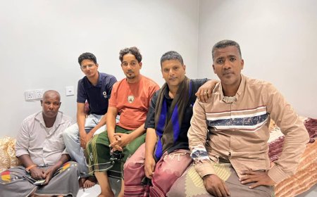 أعضاء إتحاد الإعلام الرياضي بساحل حضرموت يطمئنون على صحة زميلهم محمد باحيدرة