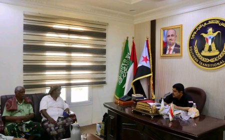 العميد المحمدي يلتقي رئيس انتقالي تريم ويؤكد ضرورة انتشار النخبة الحضرمية على كامل تراب المحافظة