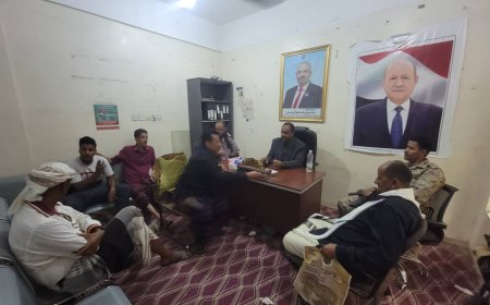 مدير عام قعطبة الشاعري يبحث مع العقيد نصر البرش مشاريع تحسين البنية التحتية وتعزيز التنمية في مريس