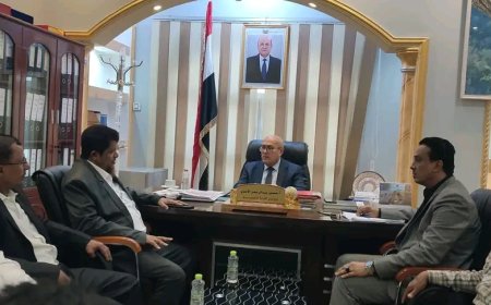 وزير الإدارة المحلية يناقش أوضاع احتياجات محافظة المهرة