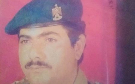 اللواء الركن سعيد محمد الحريري يعزي بوفاة العميد محمد صالح حويدر