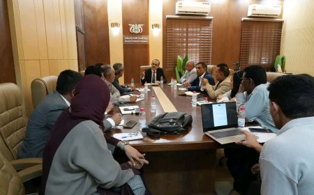 اجتماع يناقش مصفوفة الاحتياجات الصحية وأولويات الدعم وفق خطة الحكومة للتعافي الاقتصادي