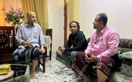 اطمأن على صحته.. السقاف يزور التربوي القدير زكي مسعد في الشيخ عثمان