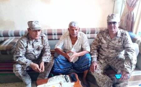 بتكليف من العميد الكود قيادة معهد الموسيقى العسكرية تزور الموسيقار احمد بن غودل