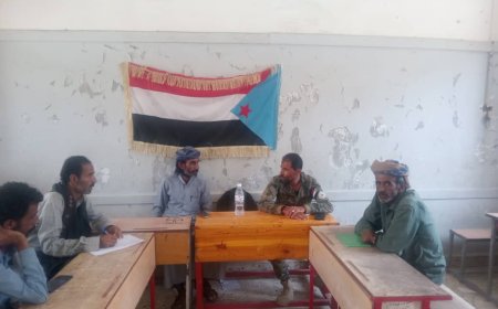 خلال لقاءه قيادة الحزام الأمني.. انتقالي جيشان يشدد على أهمية تفعيل النقاط الأمنية وتحسين الانضباط العسكري