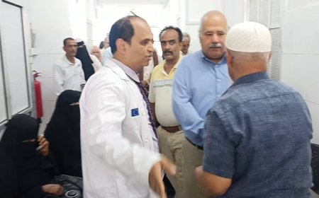 البيشي وعواس يدشنان المخيم المجاني للأمراض المزمنة في خور مكسر