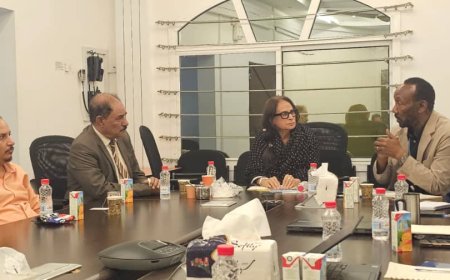 محافظ الضالع يلتقي قيادة مكتب برنامج الأغذية العالمي بعدن لمناقشة دعم الأسر الأشد فقرًا