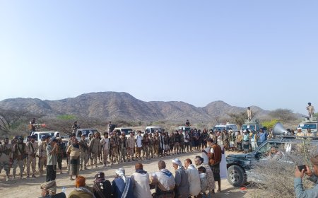 الشيخ مزاحم يعلن جاهزية المقاومة في المنطقة الوسطى بأبين لتأمين طريق عقبة ثرة والتصدي لأي تهديدات أمنية